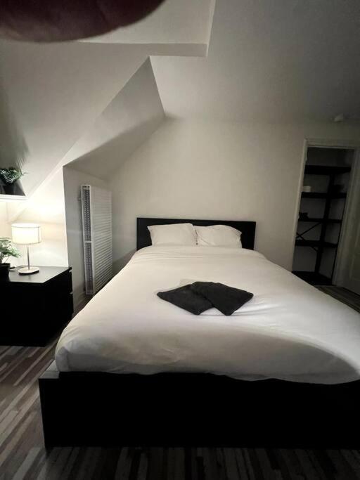 Room 404 - Eindhoven - By T&S. المظهر الخارجي الصورة