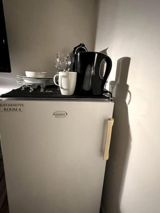 Room 404 - Eindhoven - By T&S. المظهر الخارجي الصورة